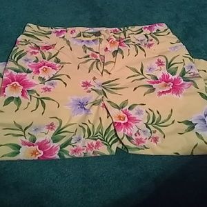 ❤️ Flower Themed Pants ❤️